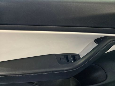 Used 2020 Tesla Model 3 Long Range image 13