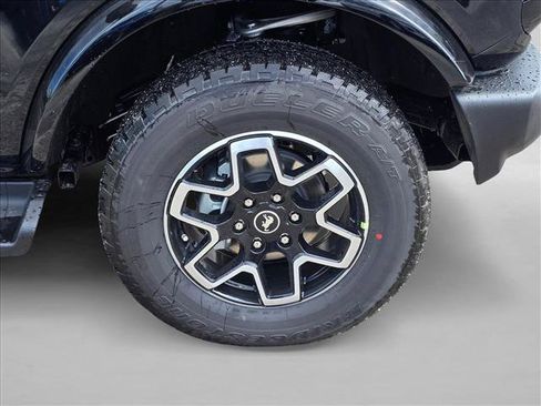 New 2026 Ford Bronco Outer Banks AWD/4WD image 9