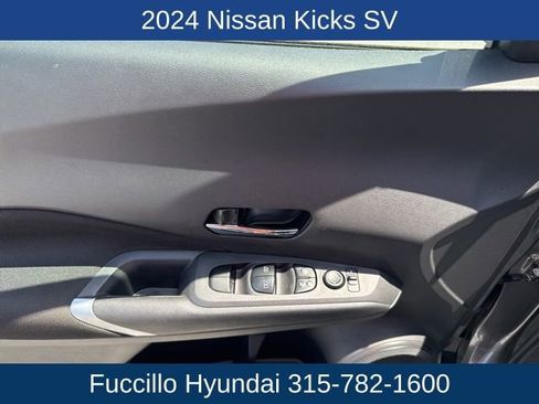 Used 2024 Nissan Kicks SV image 17