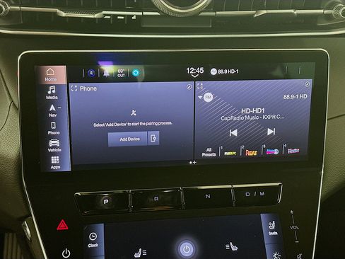 Used 2024 Maserati Grecale GT image 19