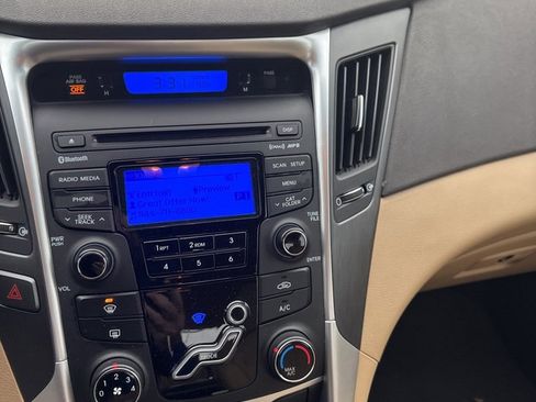 Used 2013 Hyundai Sonata GLS w/ Popular Equipment Pkg image 3