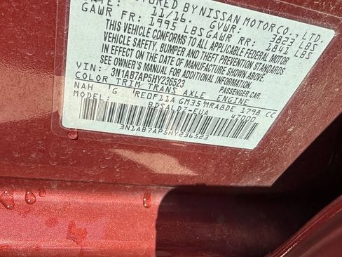 Used 2017 Nissan Sentra SV FWD image 6