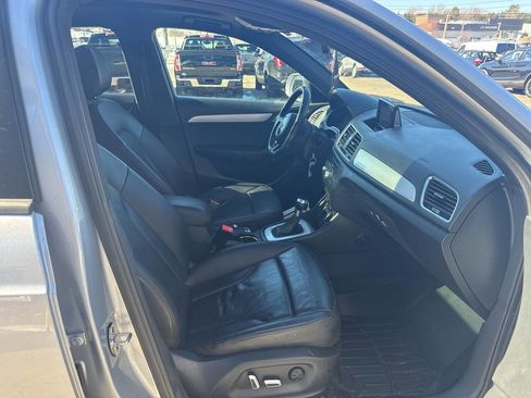 Used 2018 Audi Q3 2.0T Premium image 16