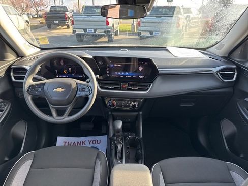Used 2025 Chevrolet TrailBlazer LT image 13