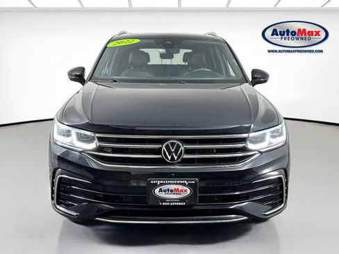 Used 2022 Volkswagen Tiguan SEL R-Line AWD/4WD image 7