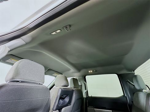 Used 2022 Ford F150 XLT w/ Trailer Tow Package image 13