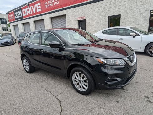 Used 2021 Nissan Rogue Sport S image 4