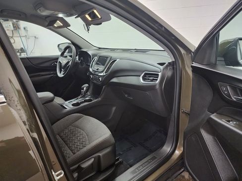 Used 2023 Chevrolet Equinox LT image 34