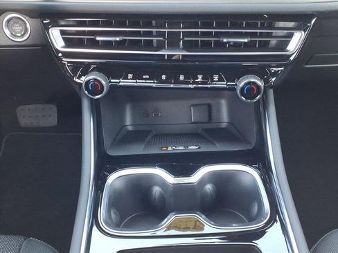 New 2026 Chevrolet Traverse LT image 19