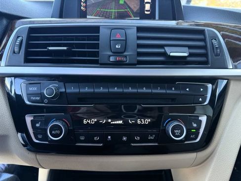 Used 2017 BMW 330i Sedan RWD image 22