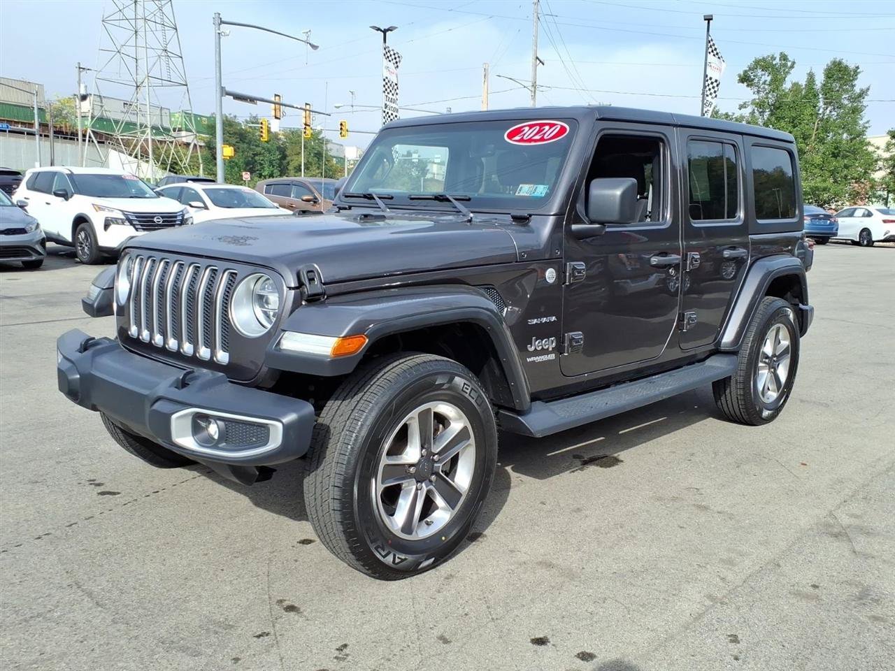 Used 2020 Jeep Wrangler Unlimited Sahara AWD/4WD image 3