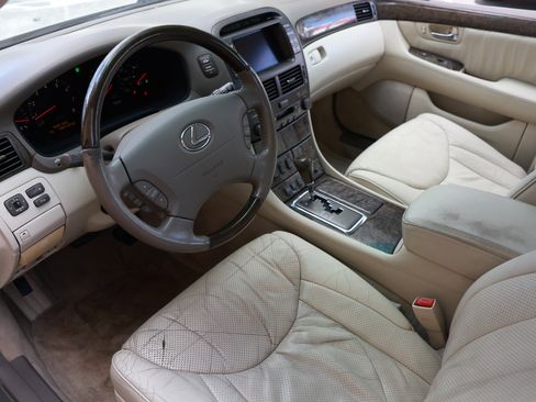 Used 2002 Lexus LS 430 image 6