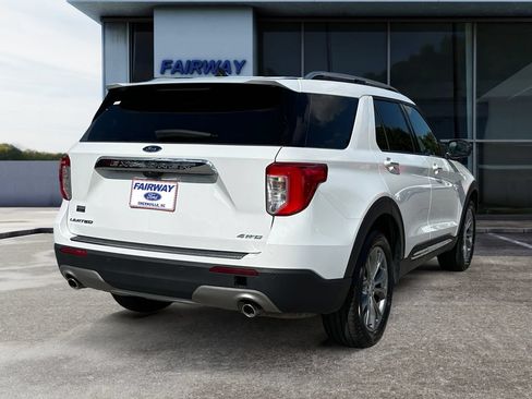 Used 2023 Ford Explorer Limited AWD/4WD image 7