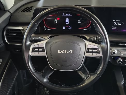 Used 2023 Kia Telluride LX AWD/4WD image 14