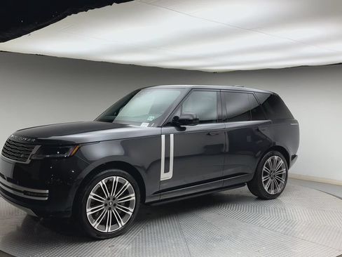 Certified 2025 Land Rover Range Rover Autobiography AWD/4WD image 6