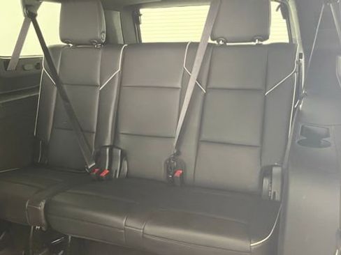 Used 2022 Cadillac Escalade ESV Premium Luxury image 47