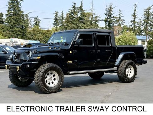 Used 2023 Jeep Gladiator Sport AWD/4WD image 4