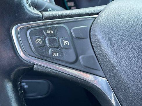 Used 2018 Chevrolet Equinox LT FWD image 31