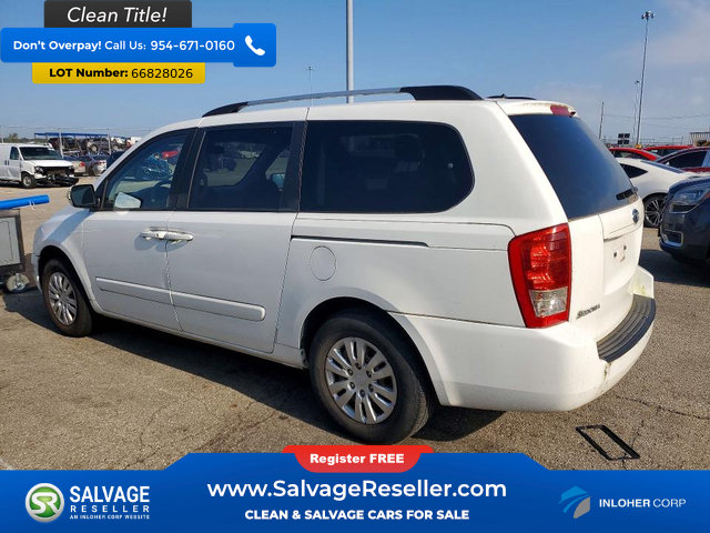 Used 2012 Kia Sedona LX FWD image 3