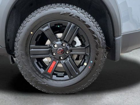 New 2026 Nissan Rogue SV AWD/4WD image 25