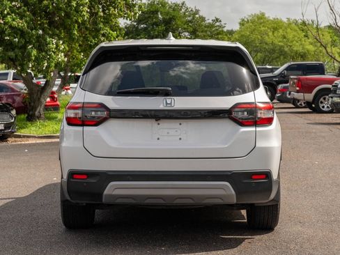 Used 2024 Honda Pilot EX-L image 4
