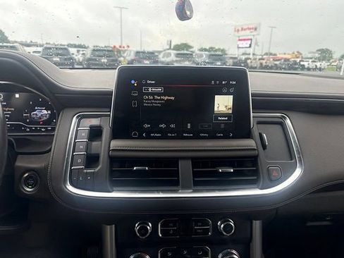 Used 2022 GMC Yukon XL SLT w/ SLT Luxury Package AWD/4WD image 19