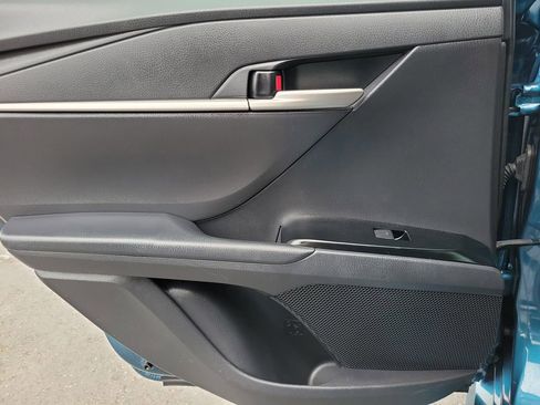 Used 2025 Toyota Camry LE image 15