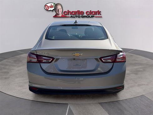 Used 2022 Chevrolet Malibu LT image 5
