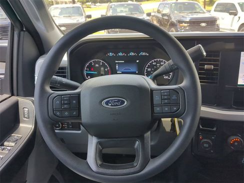 Used 2025 Ford F350 XL w/ XL Chrome Package image 23