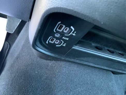 Used 2024 RAM 2500 Big Horn w/ Bed Utility Group image 31