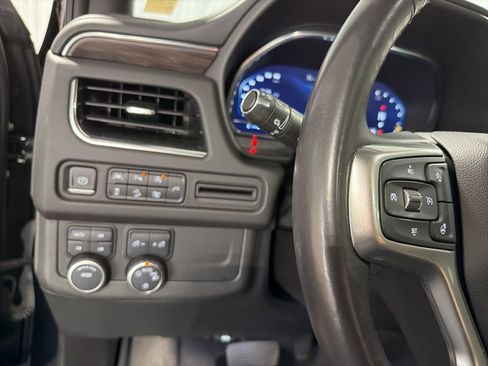 Certified 2022 Chevrolet Tahoe Z71 w/ Luxury Package AWD/4WD image 32