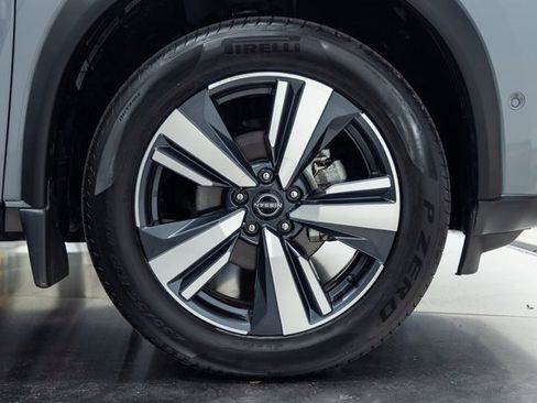 Used 2022 Nissan Rogue SL w/ SL Premium Package image 28