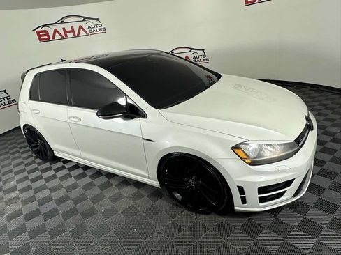 Used 2017 Volkswagen Golf R 4-Door AWD/4WD image 11