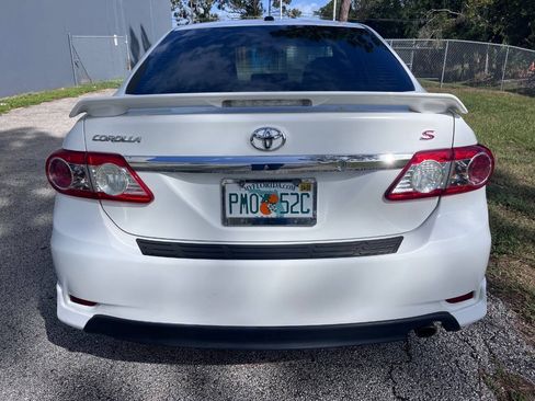 Used 2011 Toyota Corolla S w/ Preferred Accessory Pkg FWD image 6