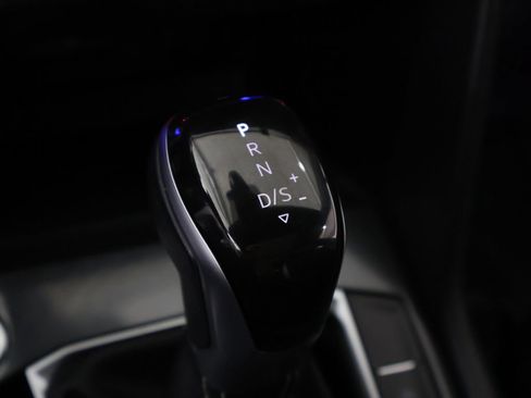 Used 2024 Volkswagen Tiguan SE R-Line FWD image 53