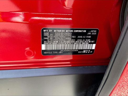 Used 2025 Mitsubishi Outlander SE AWD/4WD image 32