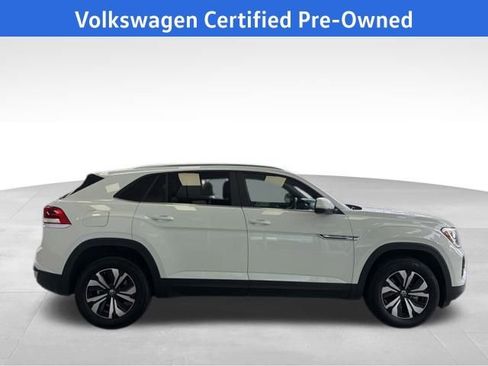 Certified 2024 Volkswagen Atlas Cross Sport SE image 10