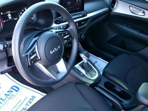 Used 2024 Kia Forte LX image 12