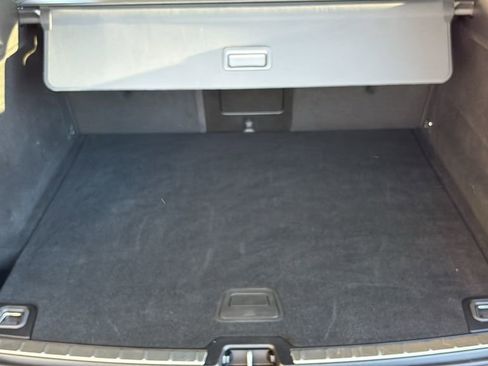 Certified 2024 Volvo XC60 B5 Plus AWD/4WD image 30