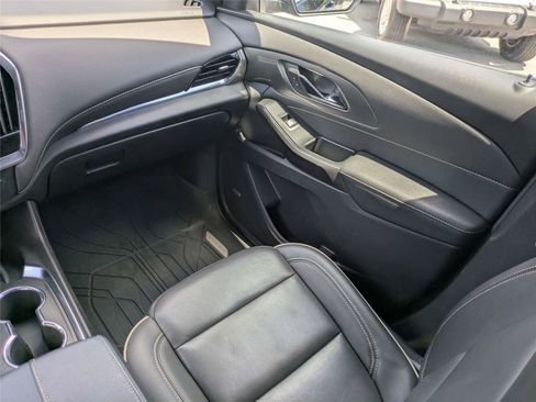 Used 2023 Chevrolet Traverse Premier w/ LPO, Floor Liner Package AWD/4WD image 21