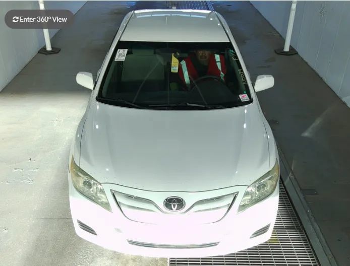 Used 2011 Toyota Camry LE w/ LE Extra-Value Pkg FWD image 4