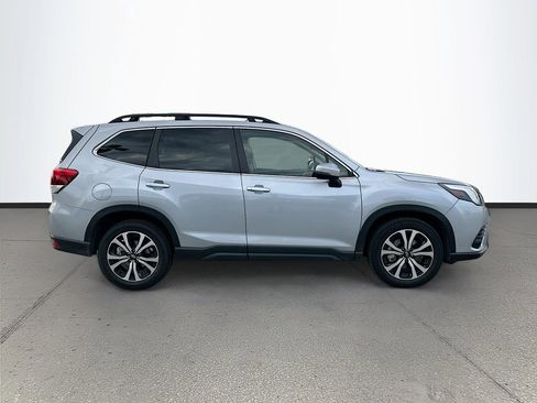 Used 2023 Subaru Forester Limited image 8