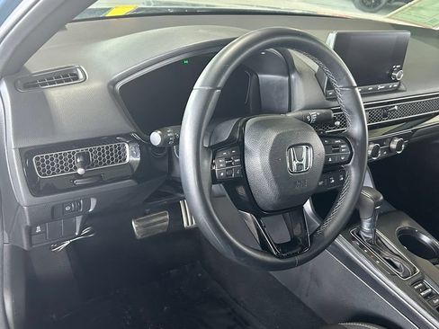 Used 2025 Honda Civic Sport image 19