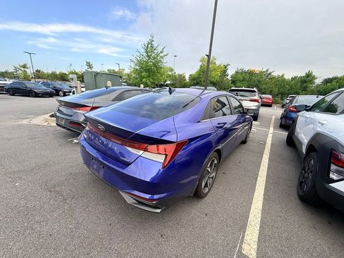 Used 2023 Hyundai Elantra Limited FWD image 5