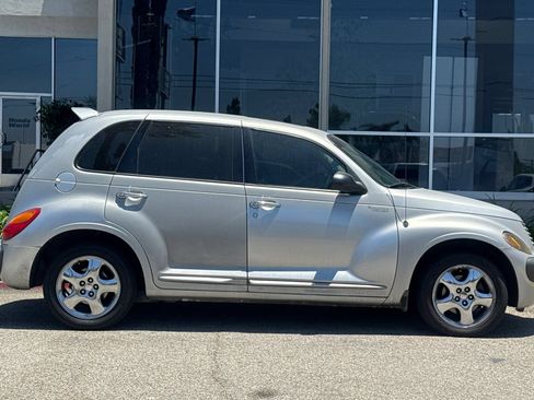 Used 2001 Chrysler PT Cruiser FWD image 4