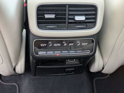 Used 2022 Mercedes-Benz GLS 450 4MATIC image 29