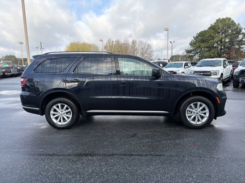Used 2024 Dodge Durango SXT image 5