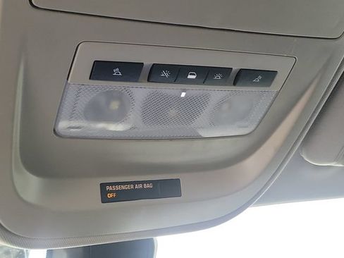 Used 2022 Chevrolet Colorado ZR2 AWD/4WD image 16