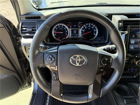 Used 2016 Toyota 4Runner TRD Pro AWD/4WD image 31