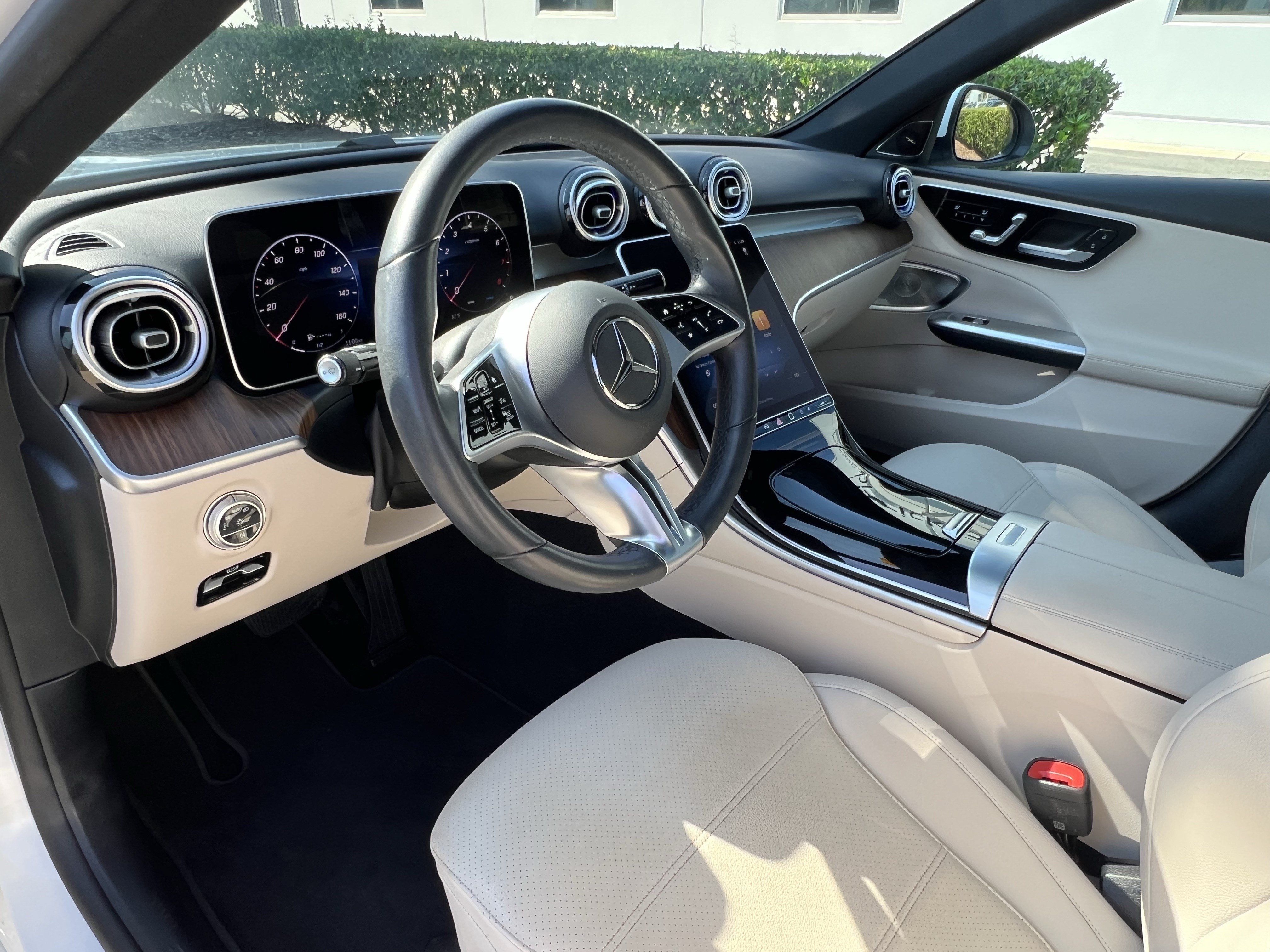 Used 2025 Mercedes-Benz C 300 Sedan image 17